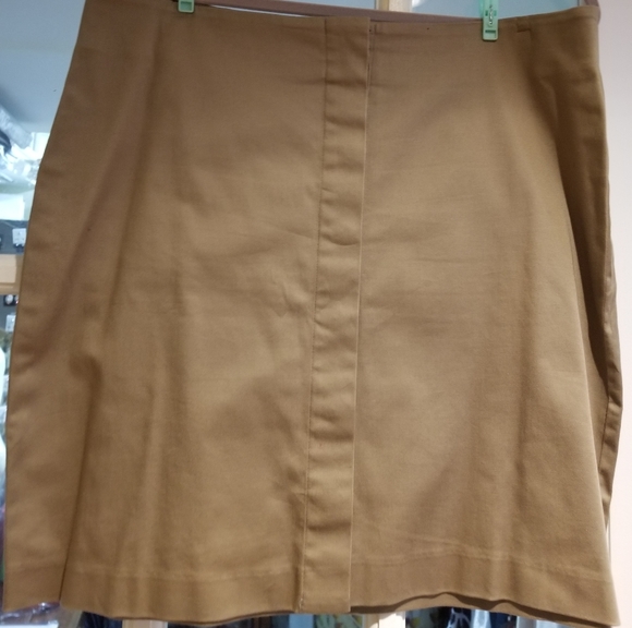 BLAZER & SKIRT SUIT - Picture 8 of 10